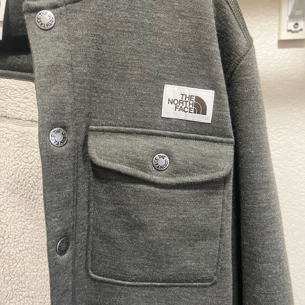 Mens North Face jacket size Small - Picture 2 of 5